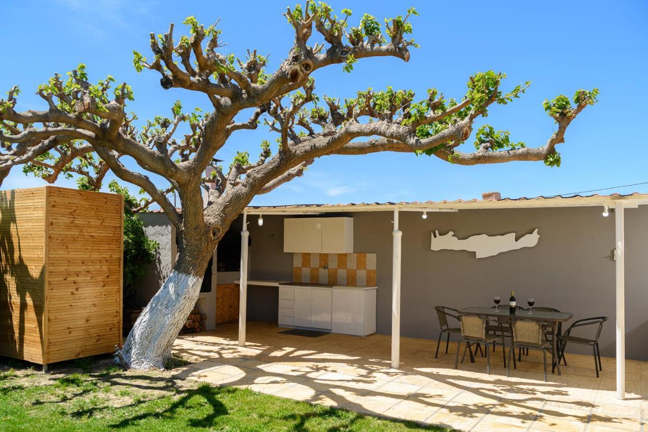 Petrakis Afrathias Garden House Villa Kalamaki  Luaran gambar