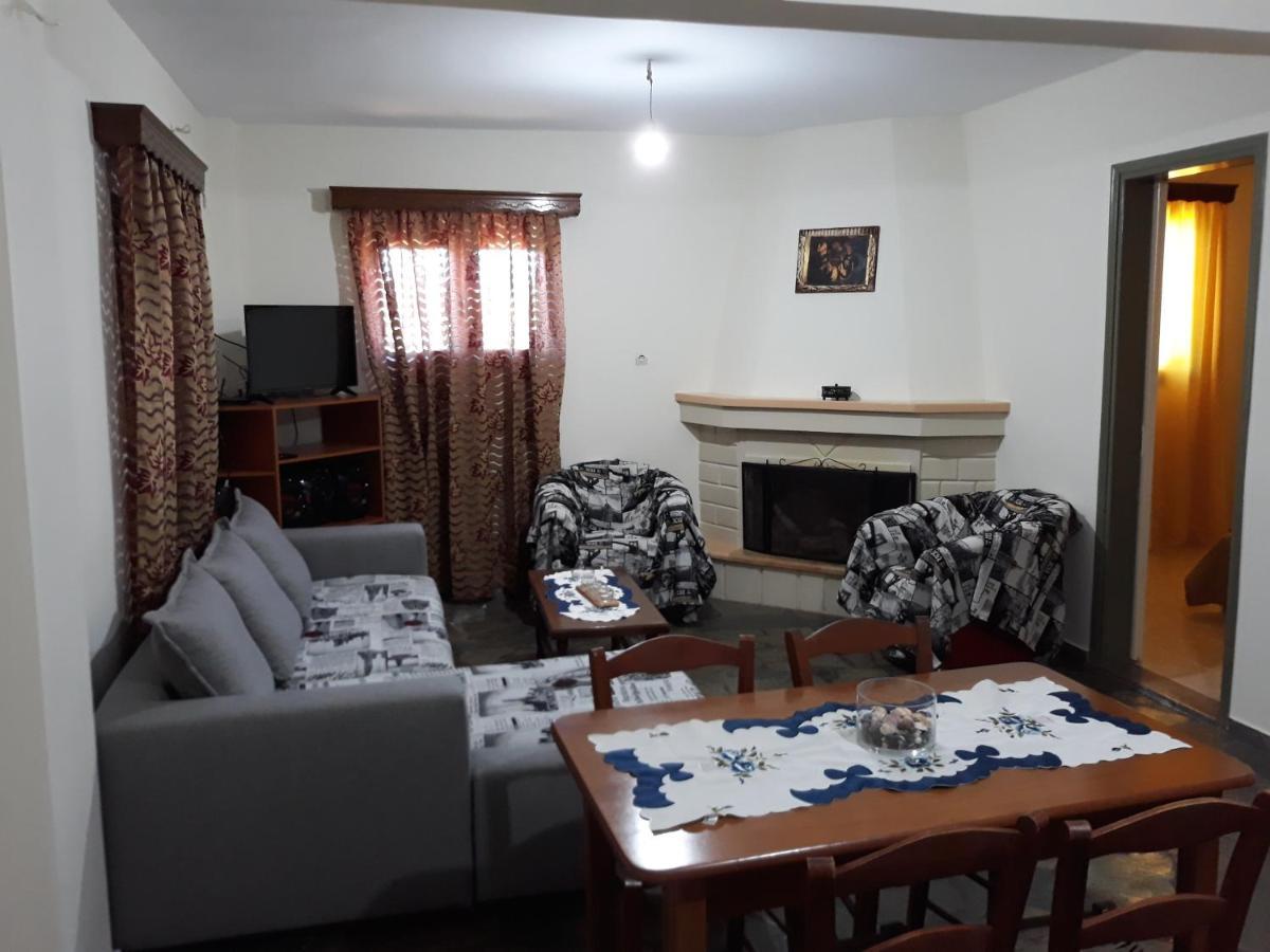 Petrakis Afrathias Garden House Villa Kalamaki  Luaran gambar